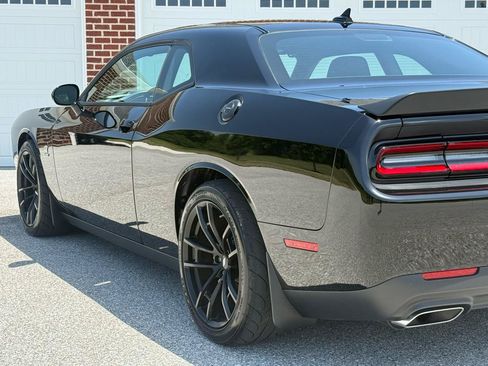Used 2021 Dodge Challenger R/T Scat Pack RWD image 7