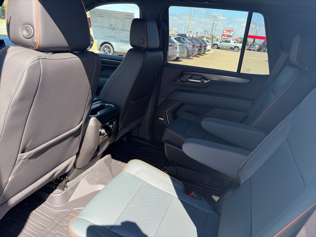 New 2026 GMC Yukon AT4 w/ AT4 Premium Package AWD/4WD image 11