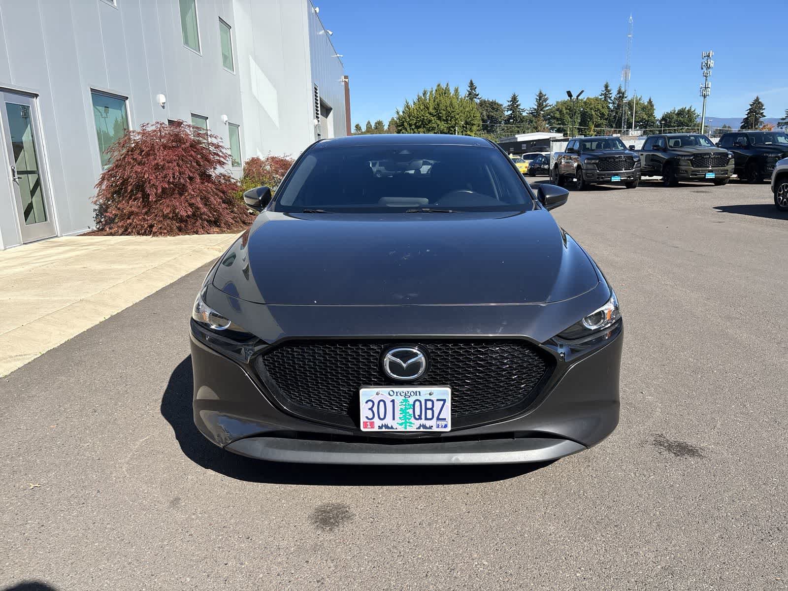 Used 2019 MAZDA MAZDA3 Hatchback w/ Preferred Package FWD image 7