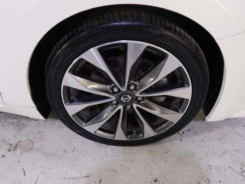 Used 2019 Nissan Maxima Platinum w/ Sport Mat Group image 40