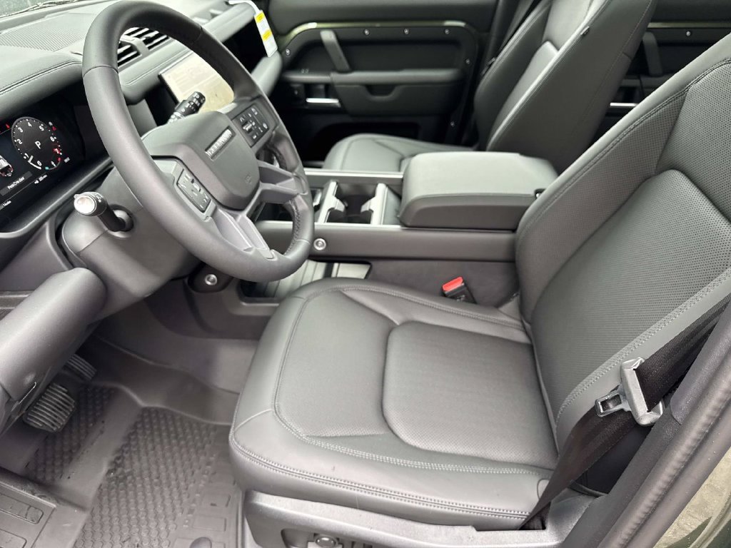 New 2026 Land Rover Defender 110 S AWD/4WD image 22