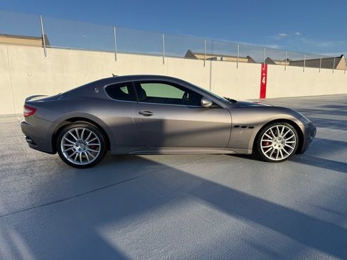 Used 2010 Maserati GranTurismo S RWD image 7