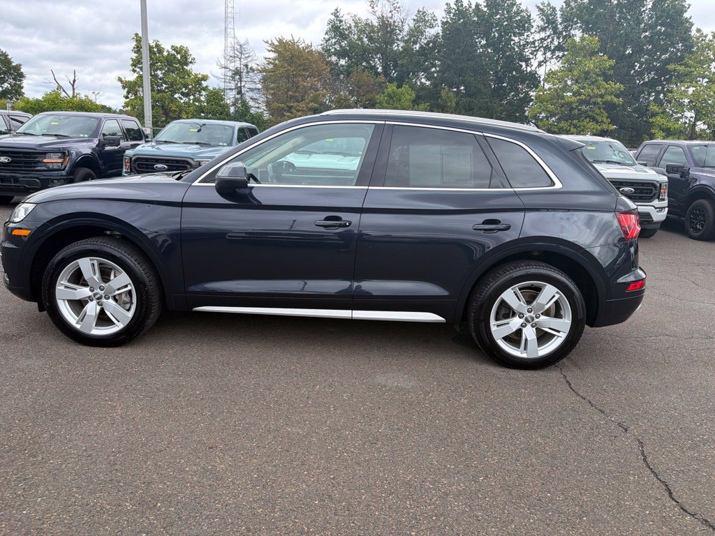 Used 2019 Audi Q5 2.0T Premium Plus w/ Premium Plus Package AWD/4WD image 2