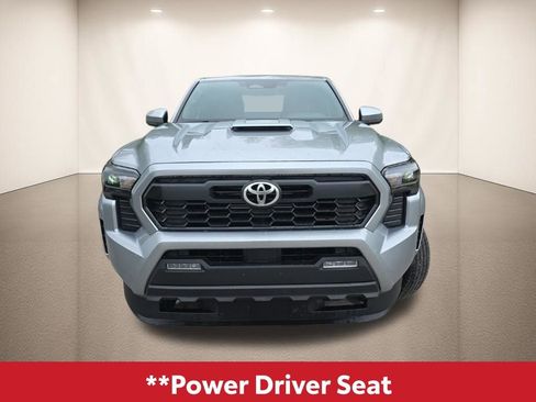 Used 2024 Toyota Tacoma TRD Sport image 12