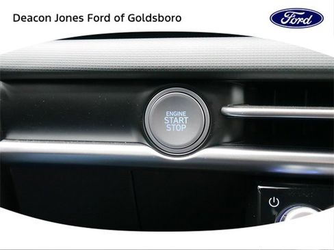 Used 2025 Hyundai Santa Cruz SEL image 22