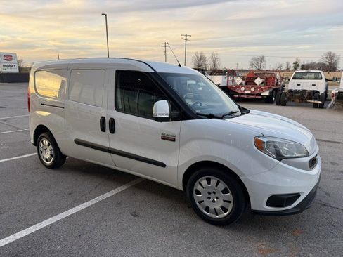 Used 2019 RAM ProMaster City Tradesman SLT image 3