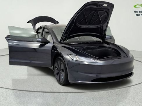 Used 2025 Tesla Model 3 Long Range RWD image 11