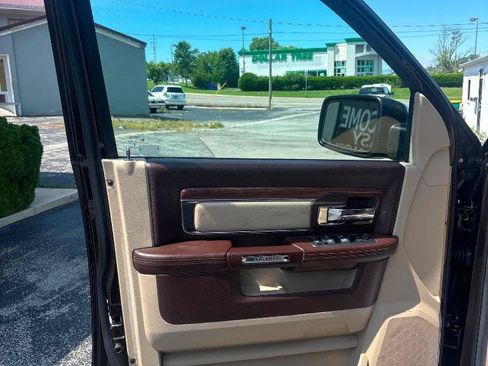 Used 2016 RAM 1500 Laramie w/ Convenience Group AWD/4WD image 13
