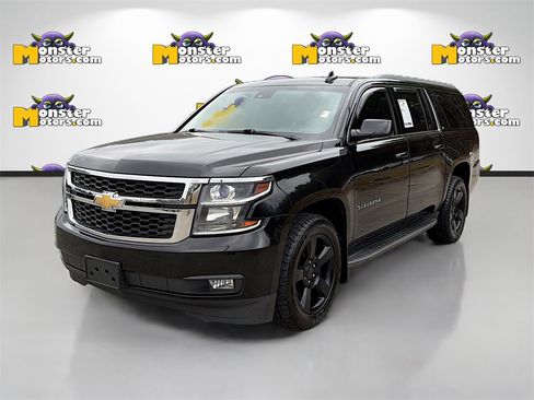 Used 2015 Chevrolet Suburban LT image 1