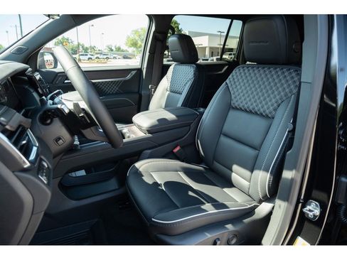New 2026 GMC Acadia Denali w/ Super Cruise Package AWD/4WD image 12