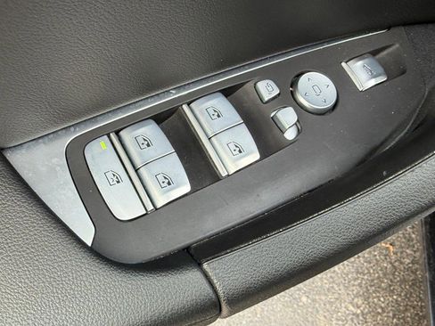 Used 2023 BMW X3 xDrive30i w/ M Sport Package image 17