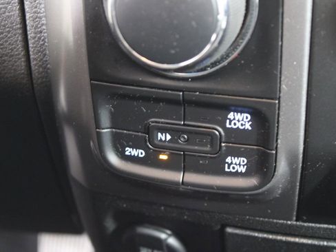 Used 2024 RAM 1500 Classic SLT image 39