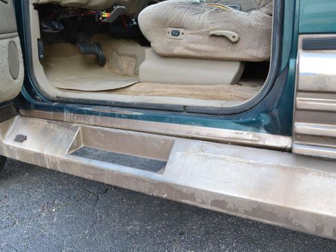 Used 1996 Chevrolet Silverado 3500 4x4 Extended Cab image 22