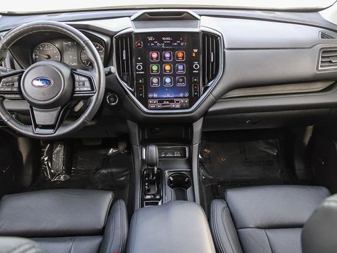 Used 2025 Subaru Ascent Bronze Edition image 12