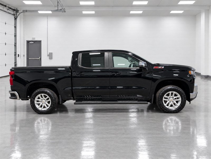 Used 2019 Chevrolet Silverado 1500 LT w/ All-Star Edition AWD/4WD image 3