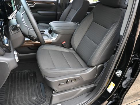 Used 2024 GMC Sierra 1500 Elevation image 17