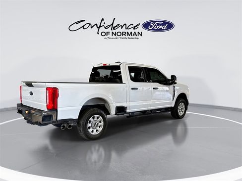 Used 2024 Ford F250 XLT image 9