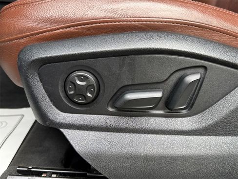 Used 2018 Audi Q7 3.0T Premium image 25