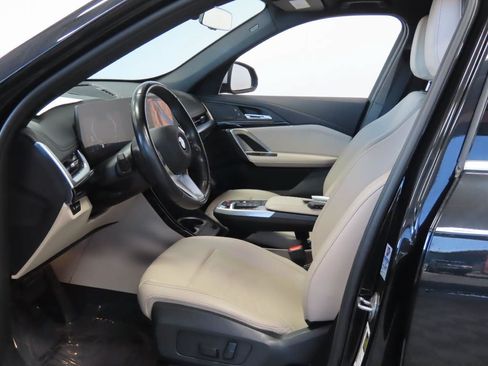 Used 2024 BMW X1 xDrive28i AWD/4WD image 15