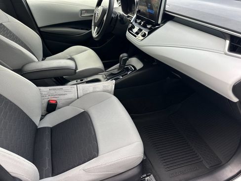 Used 2026 Toyota Corolla SE FWD image 13