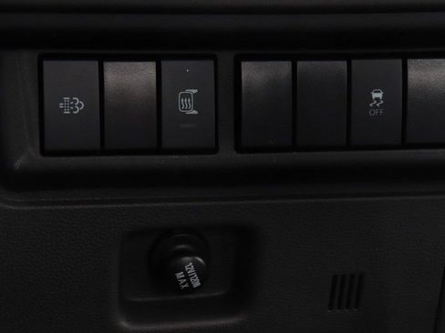 New 2025 Isuzu NPR HD image 15