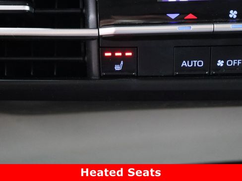Certified 2021 Toyota Sienna XLE image 22