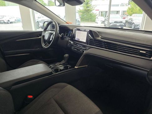 Used 2025 Toyota Camry LE FWD image 45