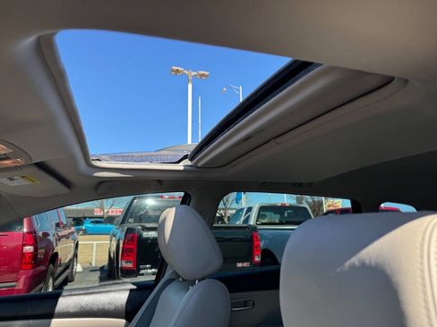 Used 2008 MAZDA CX-9 Grand Touring w/ Moonroof & Bose Audio Pkg image 25