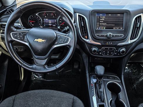 Used 2022 Chevrolet Equinox LT image 33