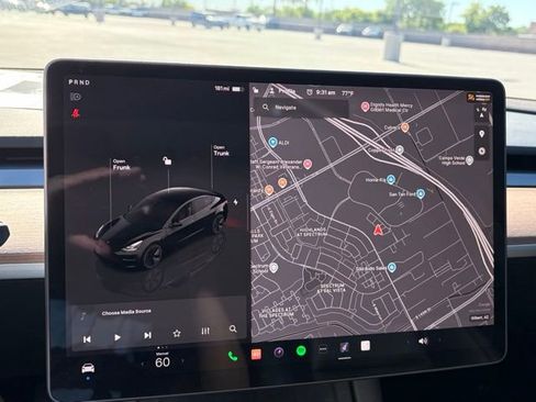 Used 2023 Tesla Model 3 Standard Range image 16