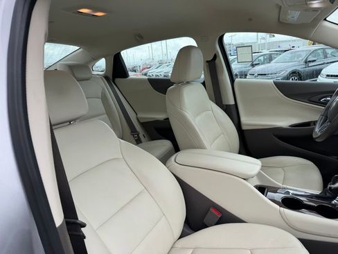 Used 2021 Chevrolet Malibu LT w/ Leather Package image 20