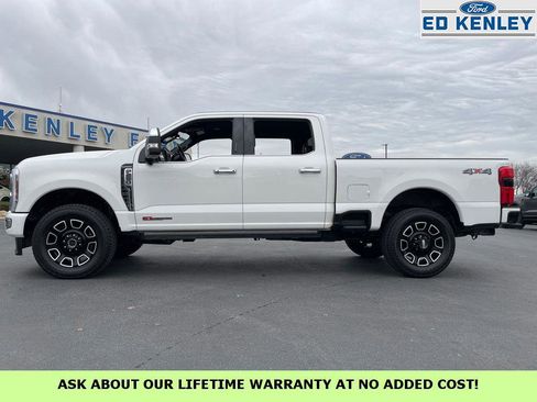 Used 2024 Ford F250 Platinum image 2