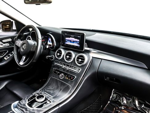Used 2017 Mercedes-Benz C 300 Sedan image 16