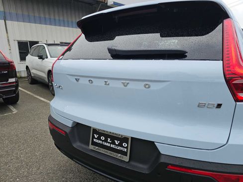 New 2026 Volvo XC40 B5 Ultra w/ Climate Package image 15