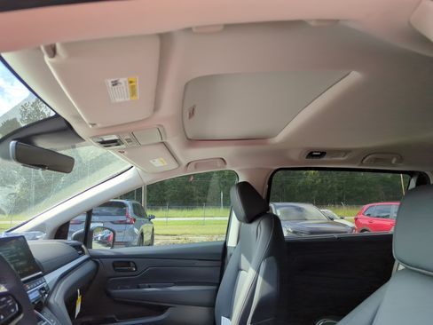 Certified 2026 Honda Odyssey EX-L image 15