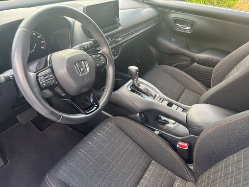 Used 2024 Honda HR-V Sport image 11