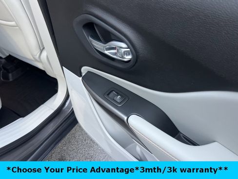 Certified 2021 Jeep Cherokee Latitude Lux w/ Trailer Tow Group image 16