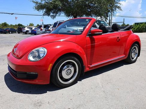 Used 2013 Volkswagen Beetle 2.5 image 4