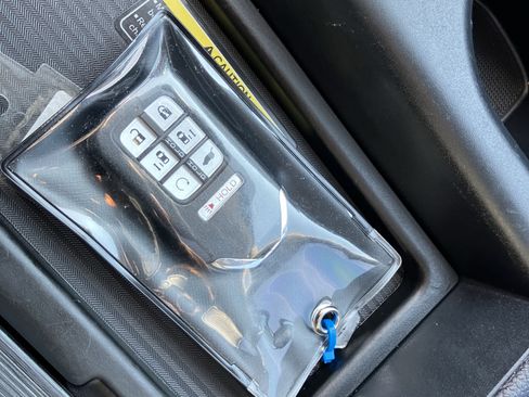 Certified 2024 Honda Odyssey Elite image 40