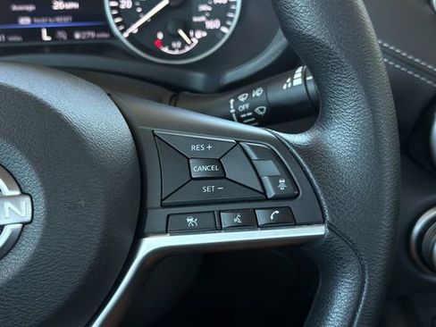 Used 2024 Nissan Sentra SV FWD image 29