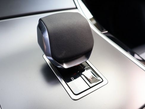 Used 2026 Land Rover Range Rover Velar S image 25