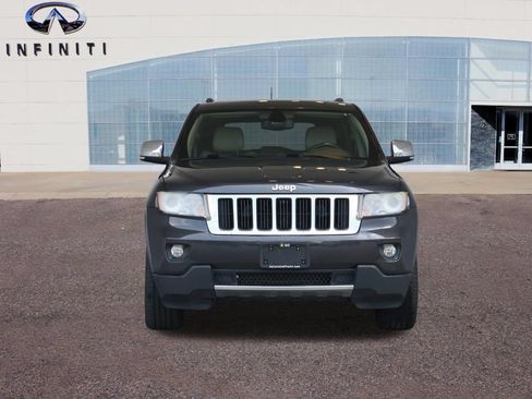Used 2011 Jeep Grand Cherokee Limited w/ Trailer Tow Group AWD/4WD image 11