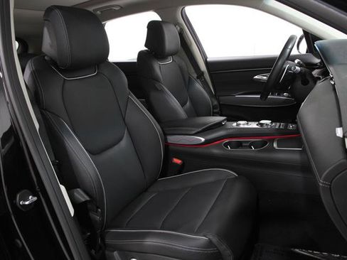 Certified 2024 Genesis GV70 2.5T w/ Advanced Package image 18