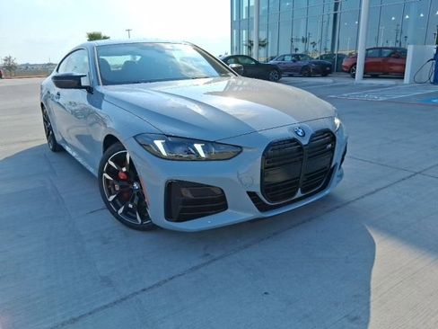 New 2026 BMW M440i Coupe w/ Premium Package RWD image 1
