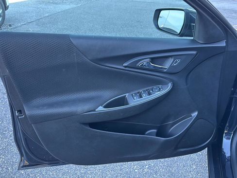 New 2023 Chevrolet Malibu LT image 14