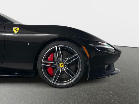 Used 2023 Ferrari Roma RWD image 3