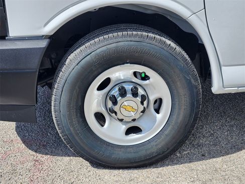 New 2025 Chevrolet Express 2500 w/ Driver Convenience Package image 9