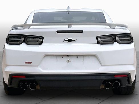 Used 2020 Chevrolet Camaro SS RWD image 6