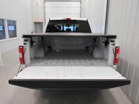 Used 2019 Ford F150 XLT w/ Equipment Group 302A Luxury AWD/4WD image 16