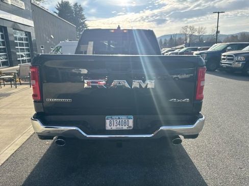 New 2026 RAM 1500 4x4 Crew Cab image 5